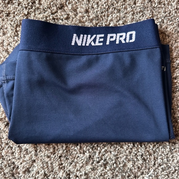 Nike Pro - 2.5” - Picture 2 of 4